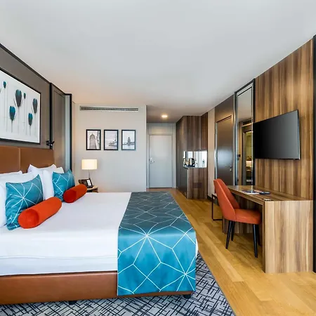 Opera Bosphorus - Preferred And ホテル 4*
