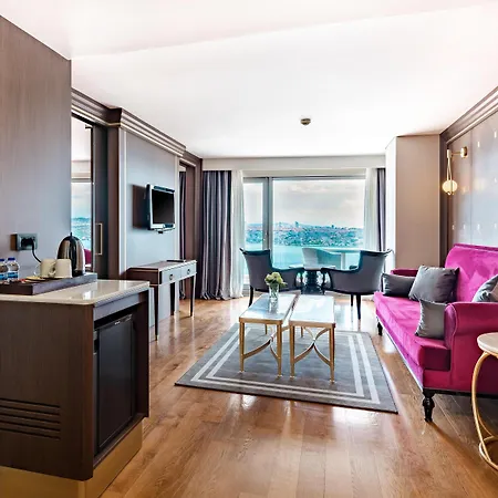 Opera Bosphorus - Preferred And 4* Istambul