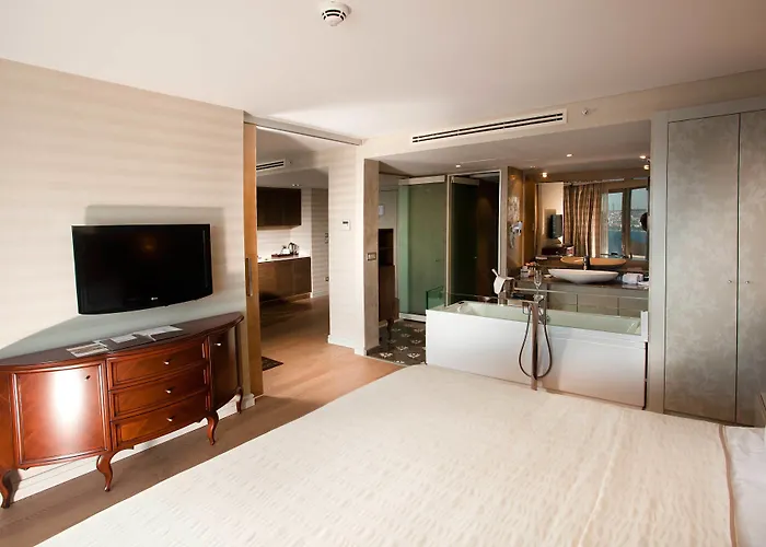 Opera Bosphorus - Preferred And