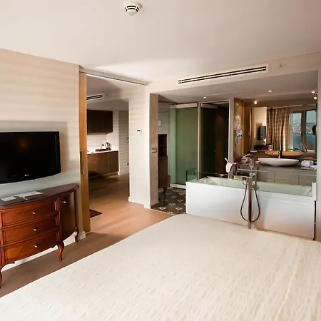 Opera Bosphorus - Preferred And